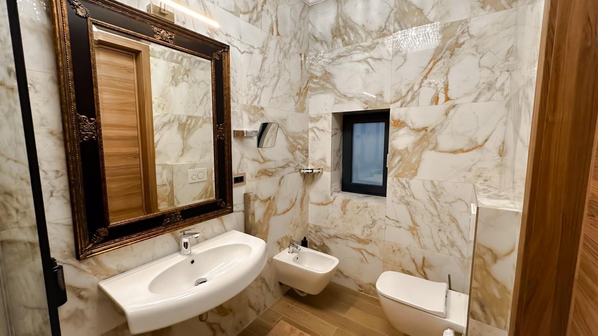 Therme Criss Balotesti Kültér fotó